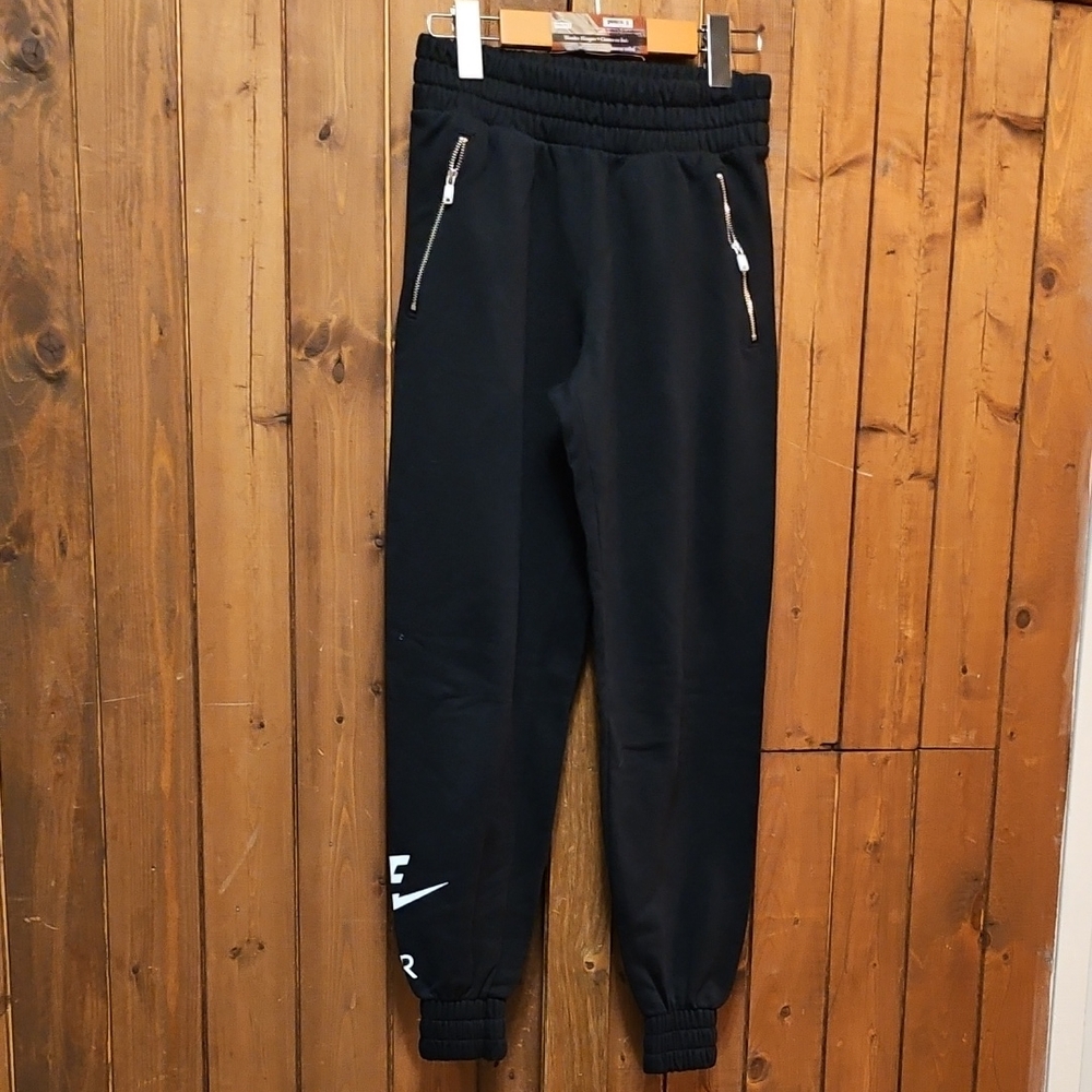 Nike Black Kids Sweatpants with Zipper Pockets